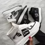 نیم بوت ولنتینو مشکی سفید