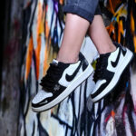 کتاني زنانه ودوو سفيد مشکي