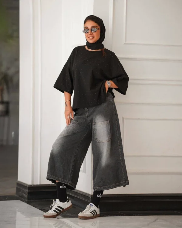 ست تيشرت نگين دار و شلوار وايت لگ - Image 2