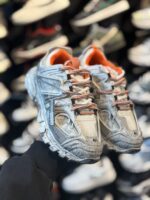 کتونی بالانسيگا لژدار تورک سفيد نارنجی - Image 3