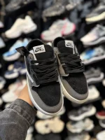 کتونی ترويس طوسی مشکی - Image 4