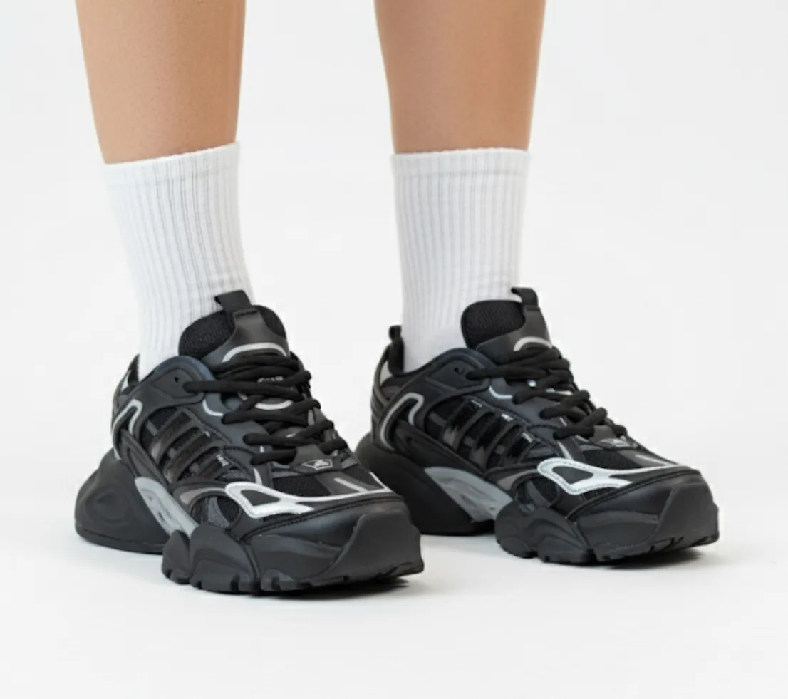 IMG_5632 کتونی زنانه ديلاکس مشکی - Image 1