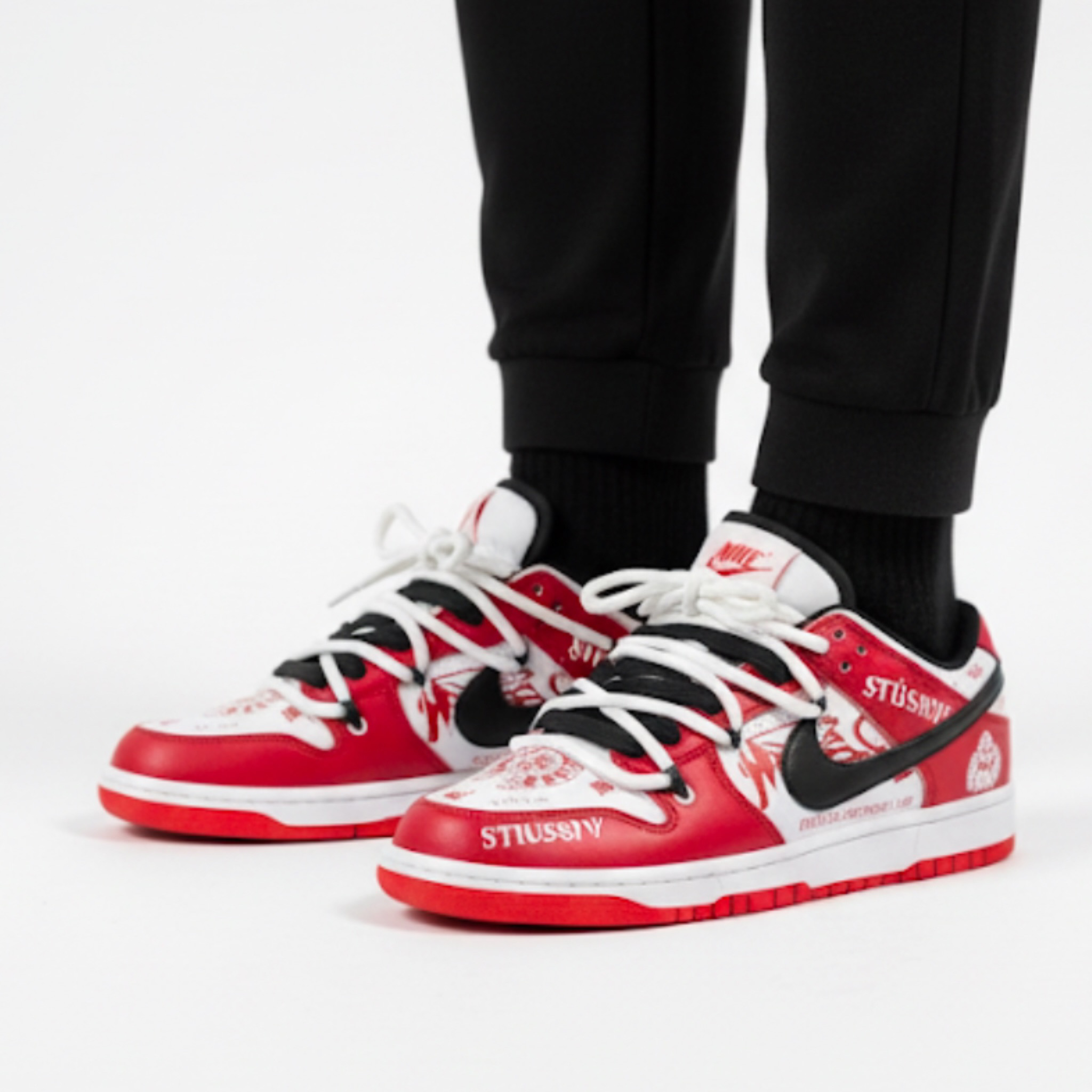 photo-output - 2025-11-09T014628.594 کتونی مردانه جردن اس بی دانک قرمز - Image 1