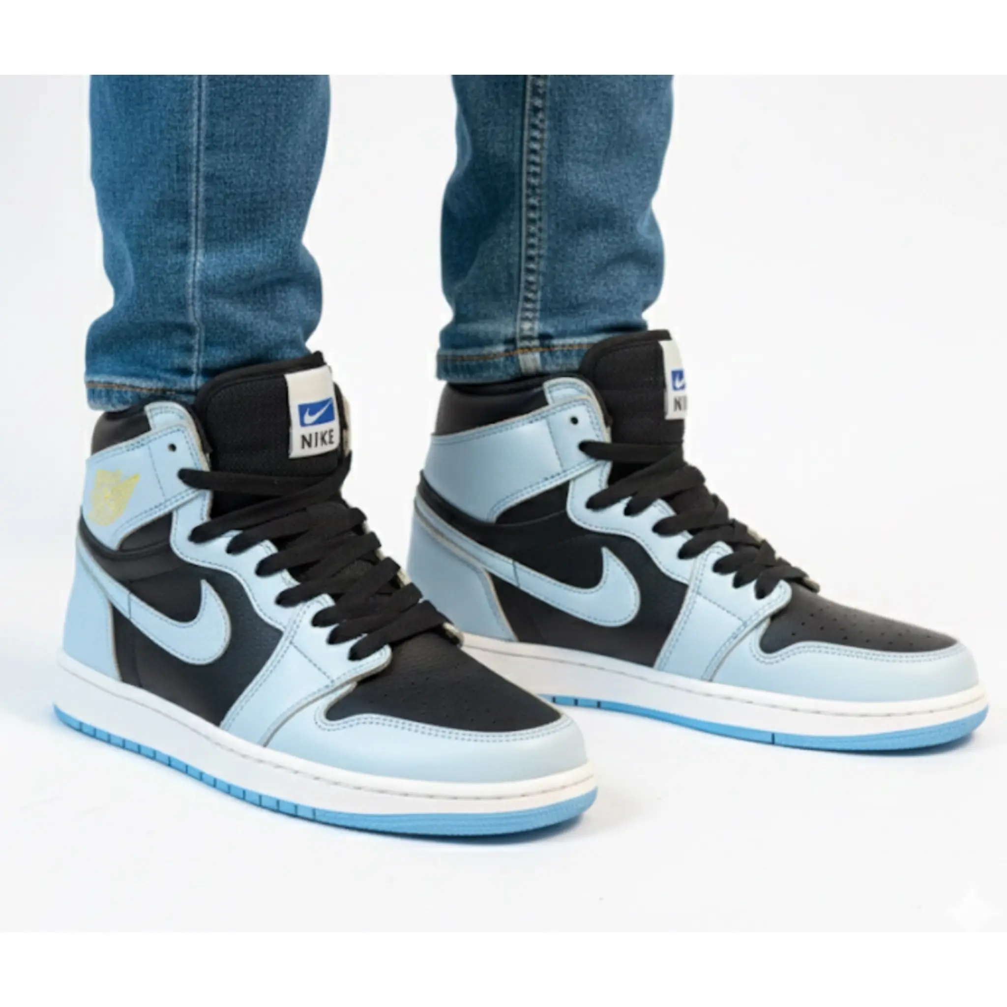 photo-output - 2025-11-24T024334.463 کتونی مردانه جردن ساقدار آبی آسمانی - Image 1