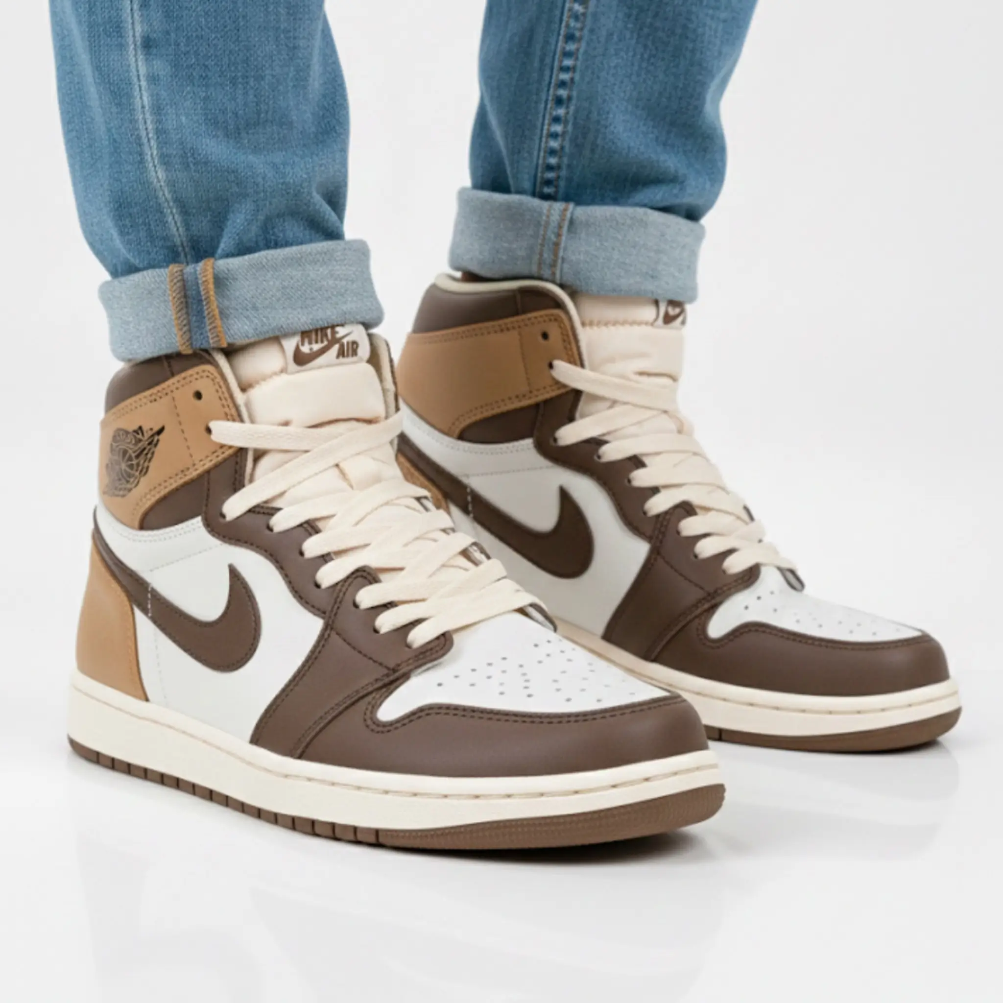 photo-output - 2025-11-24T024341.314 کتونی مردانه جردن ساقدار سفيد قهوه ای - Image 1