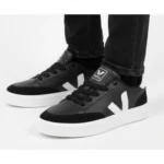 کتونی مردانه veja