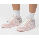 کتونی جردن وان صورتی طوسی