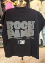 چاپ بزرگ و گرافیکی کلمه Rock Band پشت وست مشکی مردانه