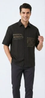 پیراهن آستین کوتاه مشکی Magical با طرح متنی موجود در mezonrome.ir